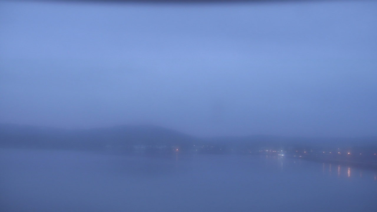 Thumbnail for current weather camera view from Wyndham Garden Lake Guntersville in Guntersville, Alabama