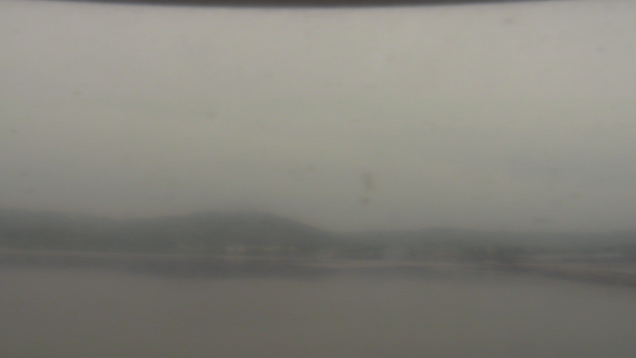 Thumbnail for current weather camera view from Wyndham Garden Lake Guntersville in Guntersville, Alabama