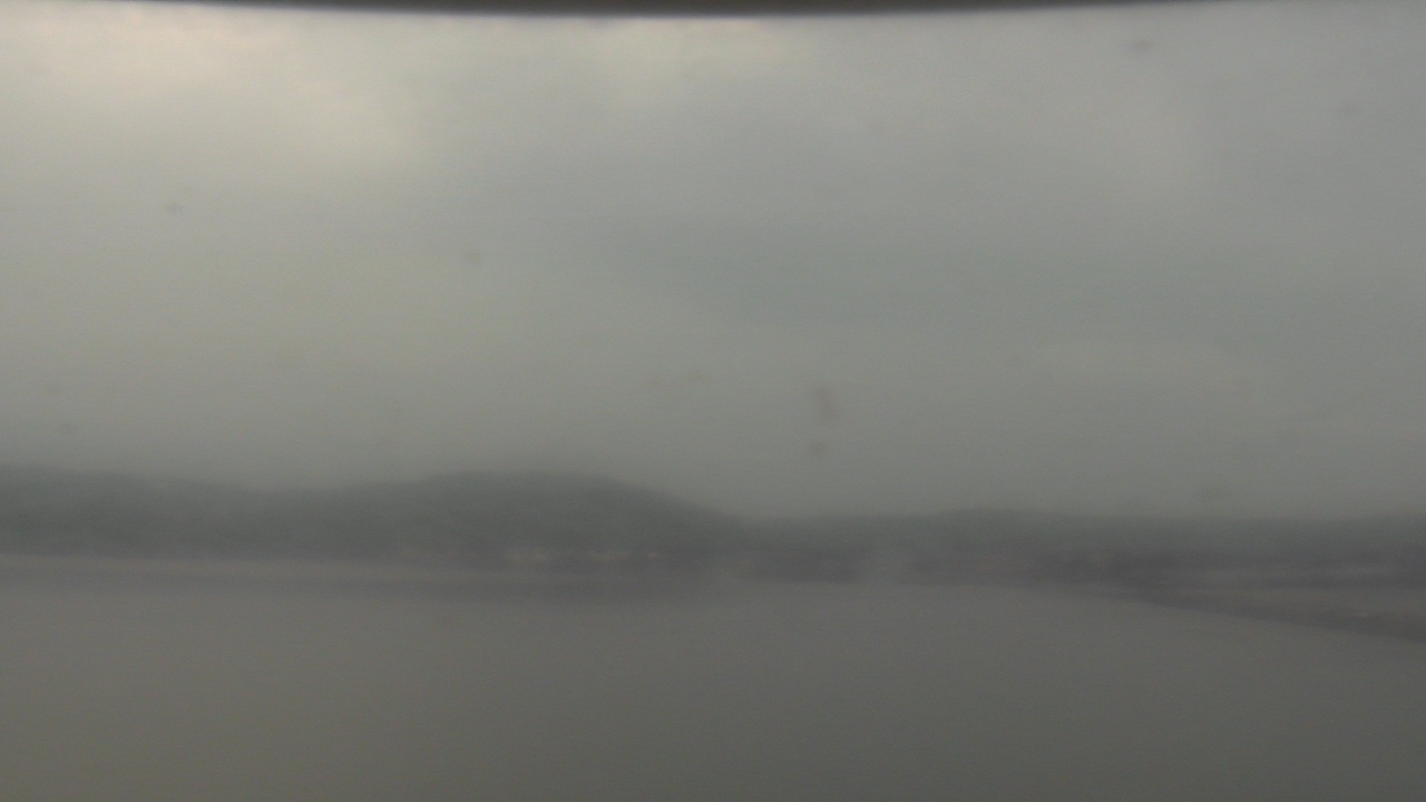 Thumbnail for current weather camera view from Wyndham Garden Lake Guntersville in Guntersville, Alabama