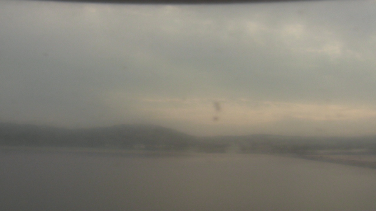 Thumbnail for current weather camera view from Wyndham Garden Lake Guntersville in Guntersville, Alabama
