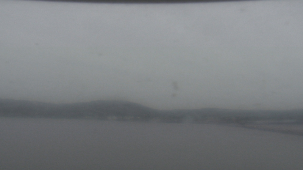 Thumbnail for current weather camera view from Wyndham Garden Lake Guntersville in Guntersville, Alabama