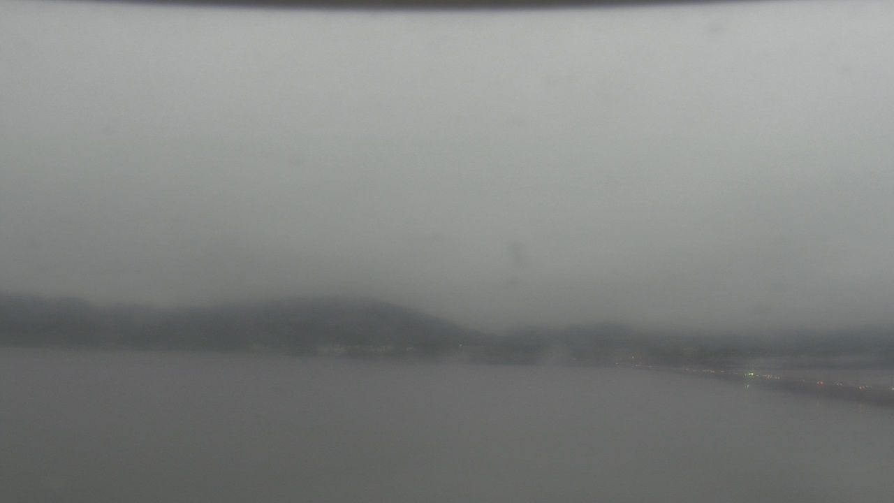 Thumbnail for current weather camera view from Wyndham Garden Lake Guntersville in Guntersville, Alabama
