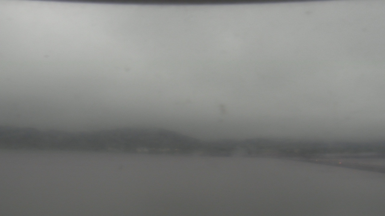 Thumbnail for current weather camera view from Wyndham Garden Lake Guntersville in Guntersville, Alabama
