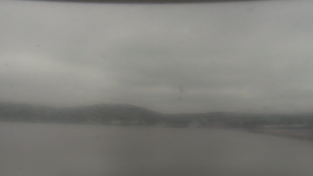 Thumbnail for current weather camera view from Wyndham Garden Lake Guntersville in Guntersville, Alabama