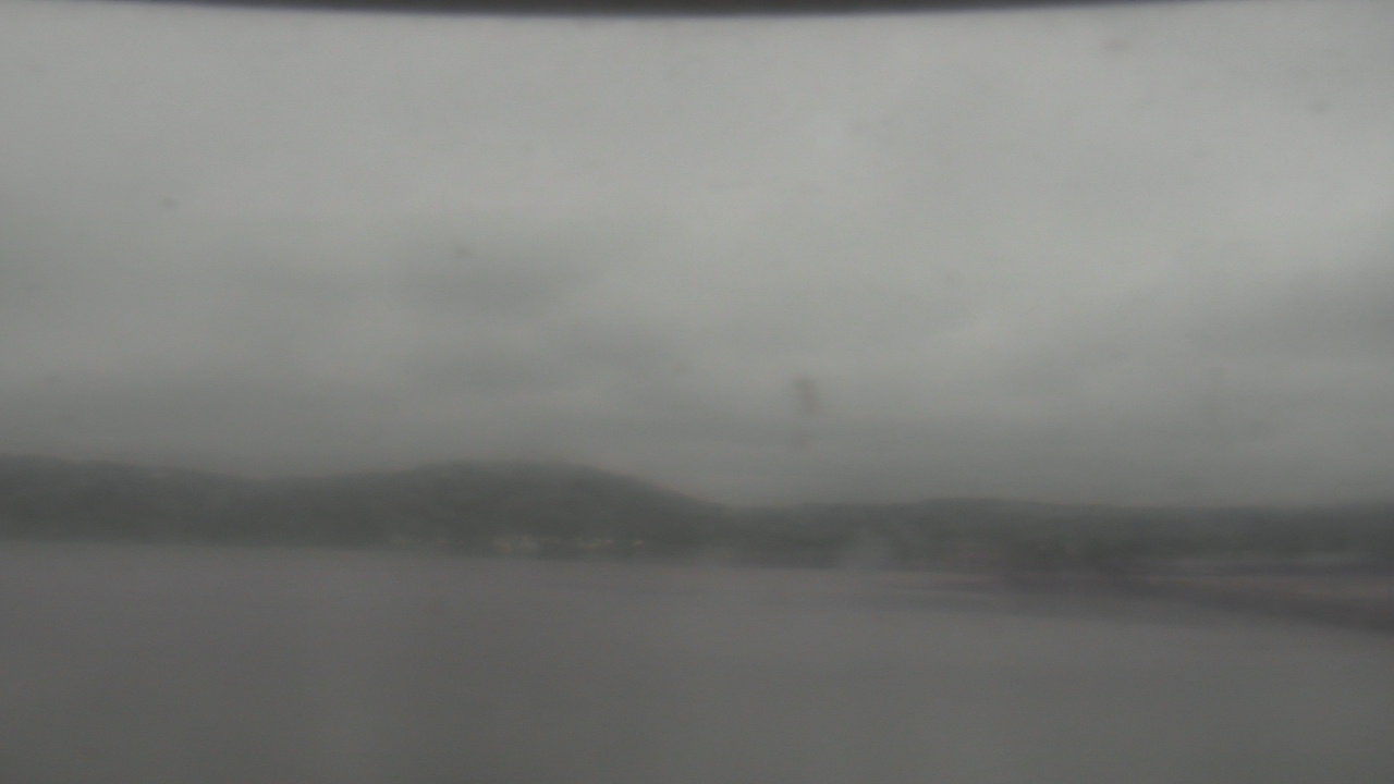 Thumbnail for current weather camera view from Wyndham Garden Lake Guntersville in Guntersville, Alabama