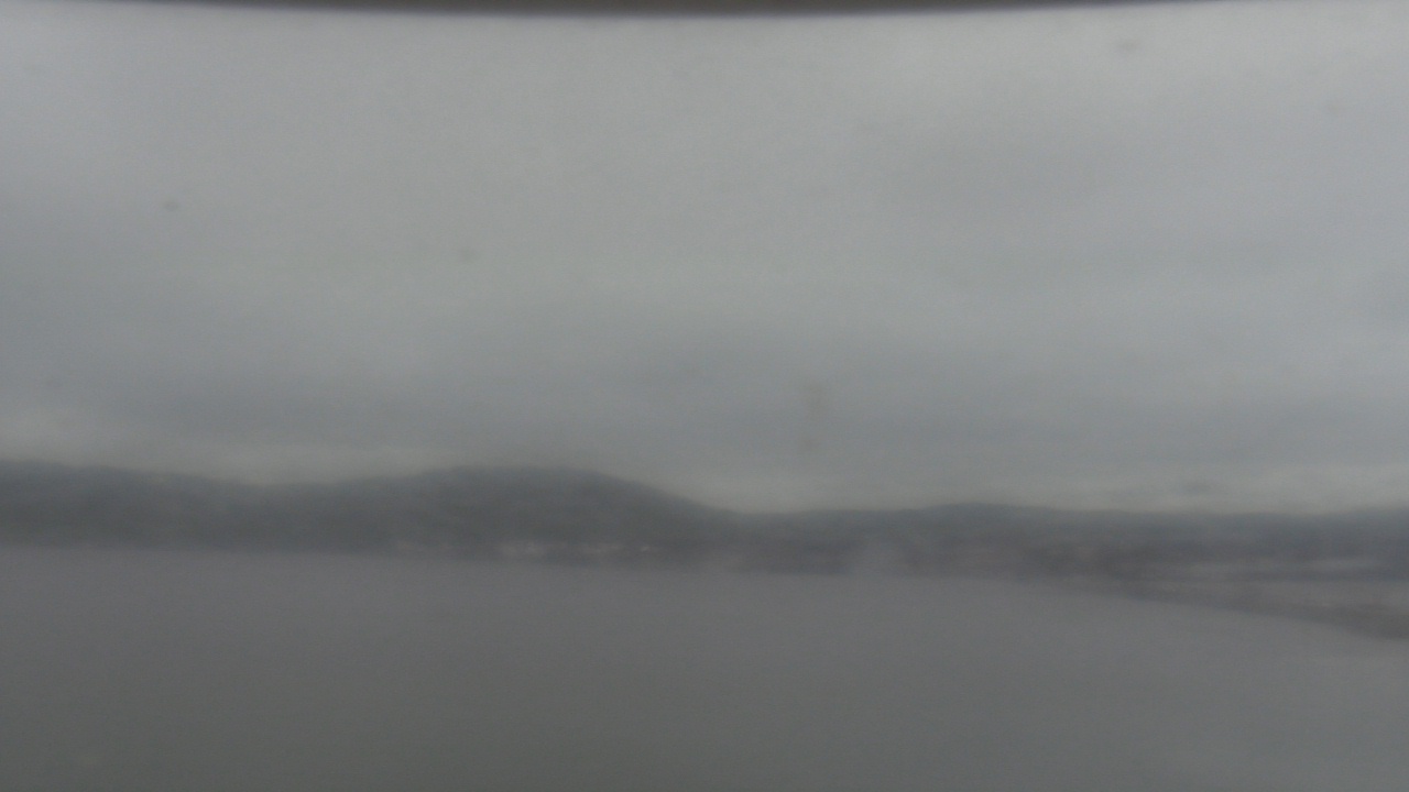 Thumbnail for current weather camera view from Wyndham Garden Lake Guntersville in Guntersville, Alabama