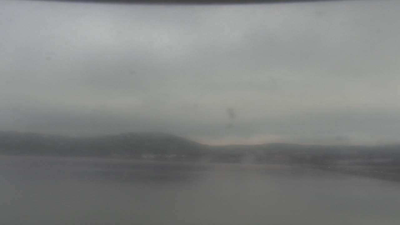 Thumbnail for current weather camera view from Wyndham Garden Lake Guntersville in Guntersville, Alabama