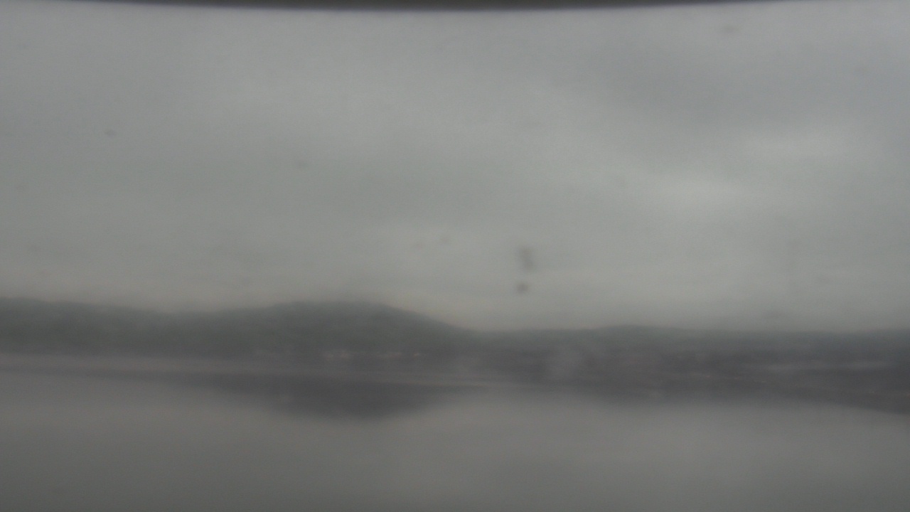 Thumbnail for current weather camera view from Wyndham Garden Lake Guntersville in Guntersville, Alabama