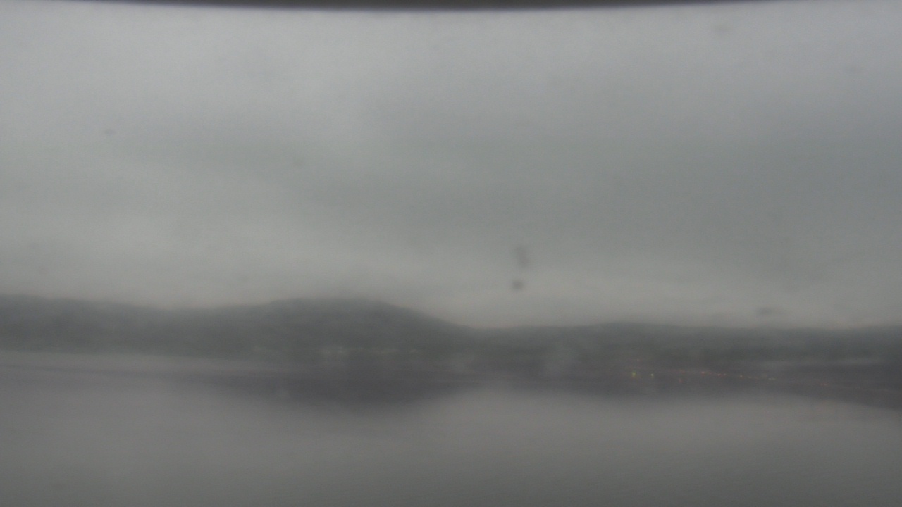 Thumbnail for current weather camera view from Wyndham Garden Lake Guntersville in Guntersville, Alabama