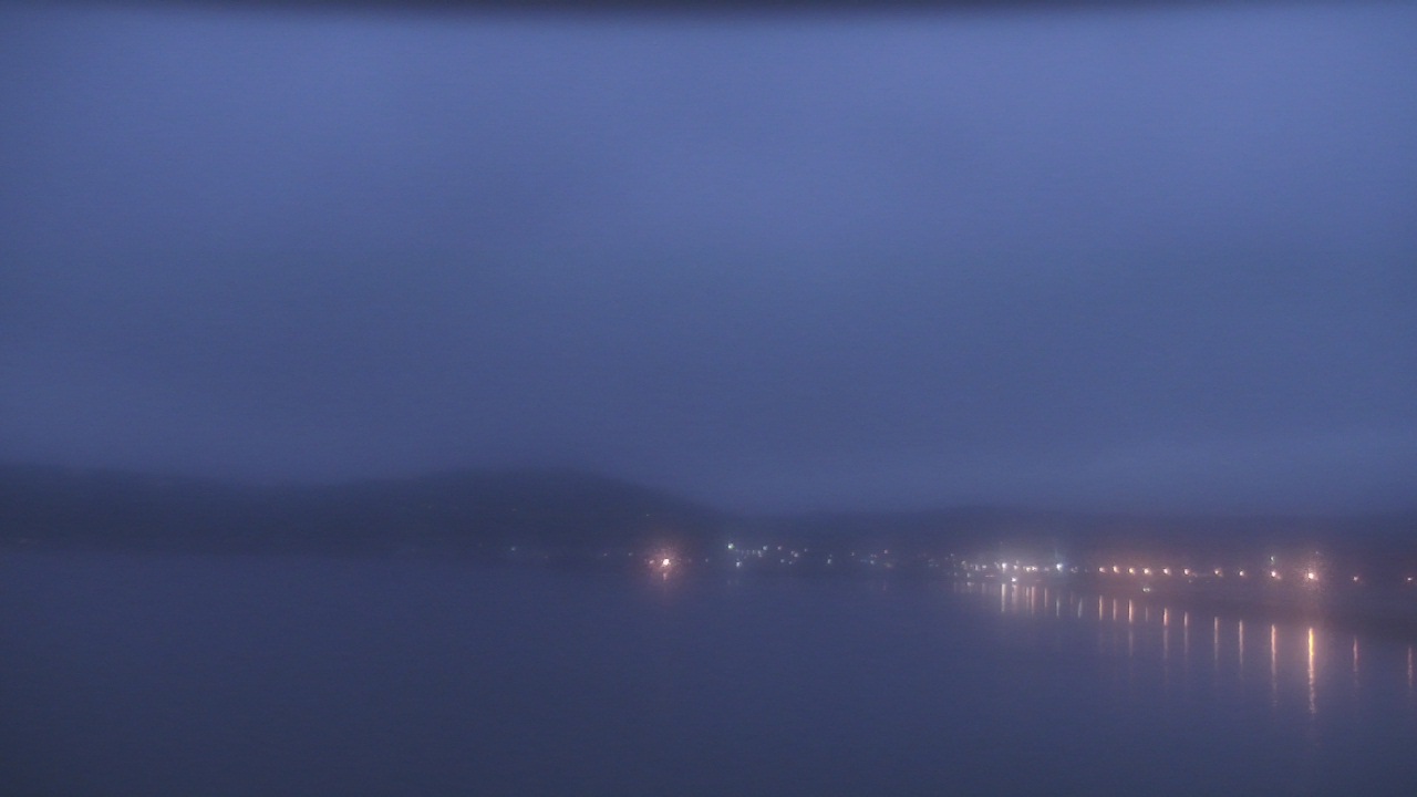 Thumbnail for current weather camera view from Wyndham Garden Lake Guntersville in Guntersville, Alabama