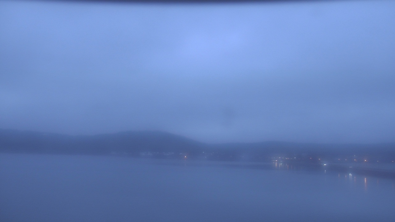 Thumbnail for current weather camera view from Wyndham Garden Lake Guntersville in Guntersville, Alabama