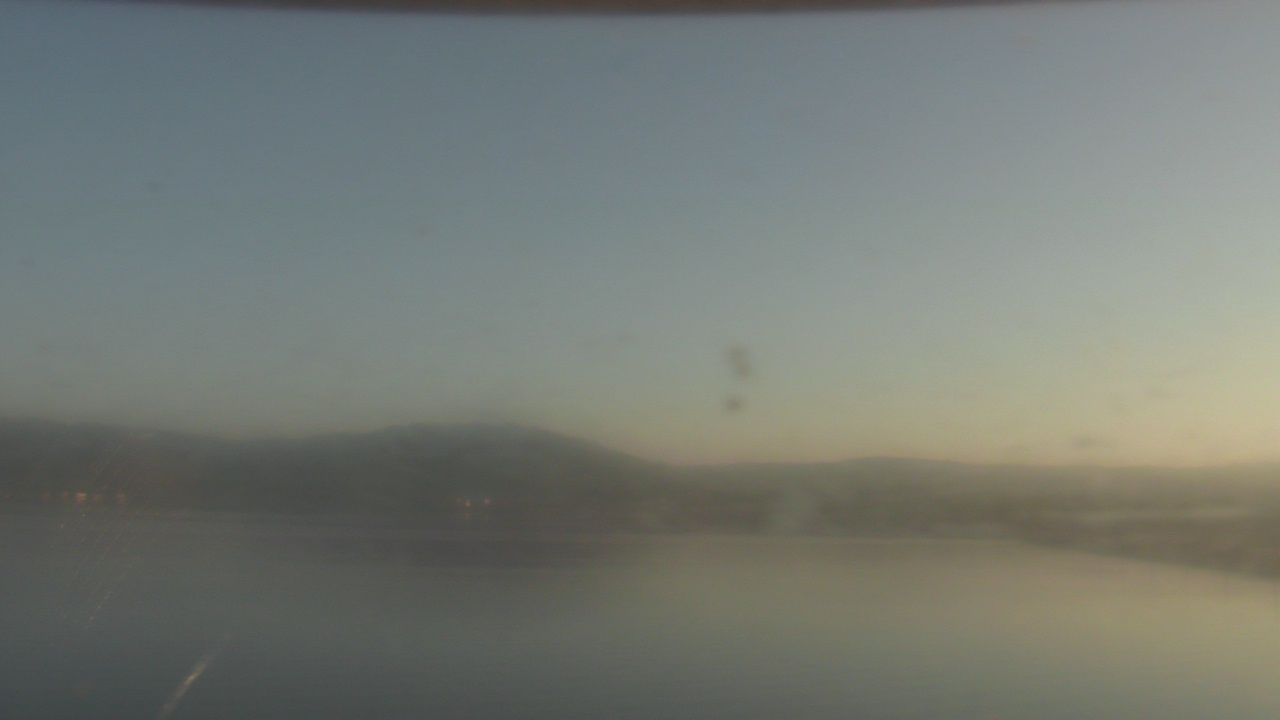 Thumbnail for current weather camera view from Wyndham Garden Lake Guntersville in Guntersville, Alabama