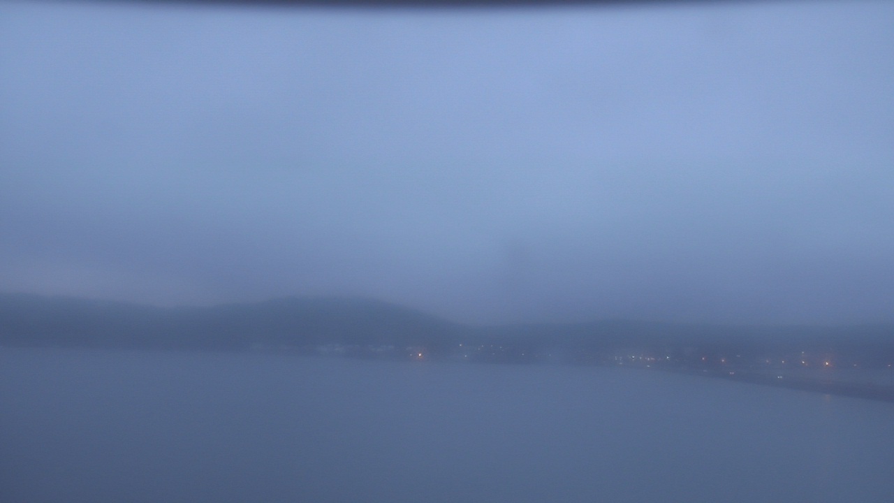 Thumbnail for current weather camera view from Wyndham Garden Lake Guntersville in Guntersville, Alabama