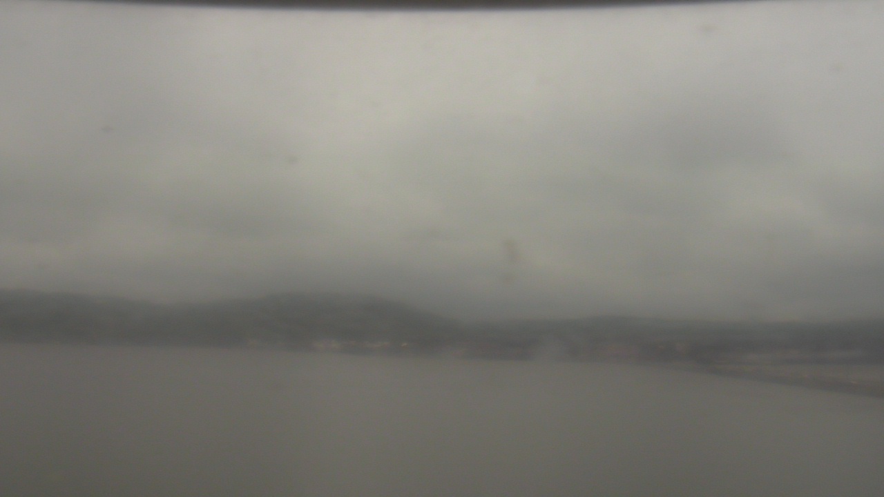 Thumbnail for current weather camera view from Wyndham Garden Lake Guntersville in Guntersville, Alabama