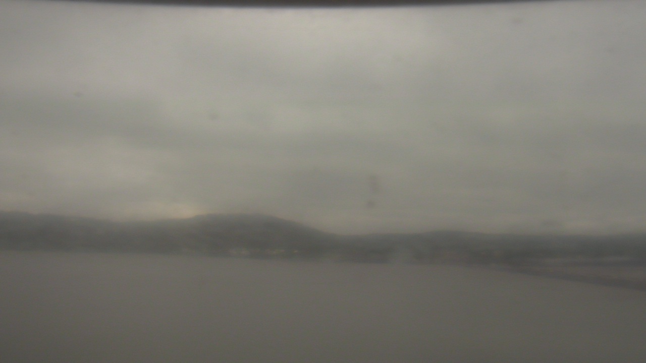 Thumbnail for current weather camera view from Wyndham Garden Lake Guntersville in Guntersville, Alabama