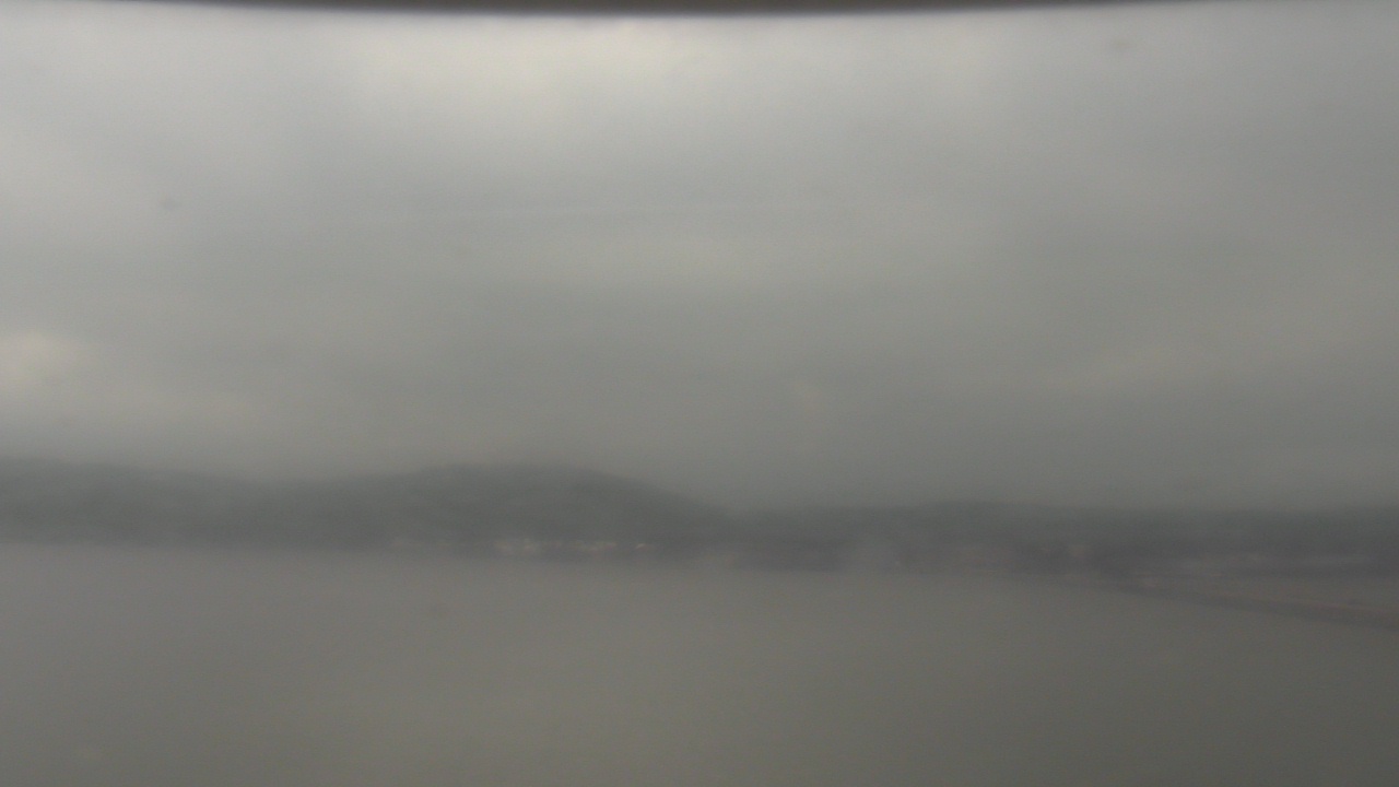 Thumbnail for current weather camera view from Wyndham Garden Lake Guntersville in Guntersville, Alabama