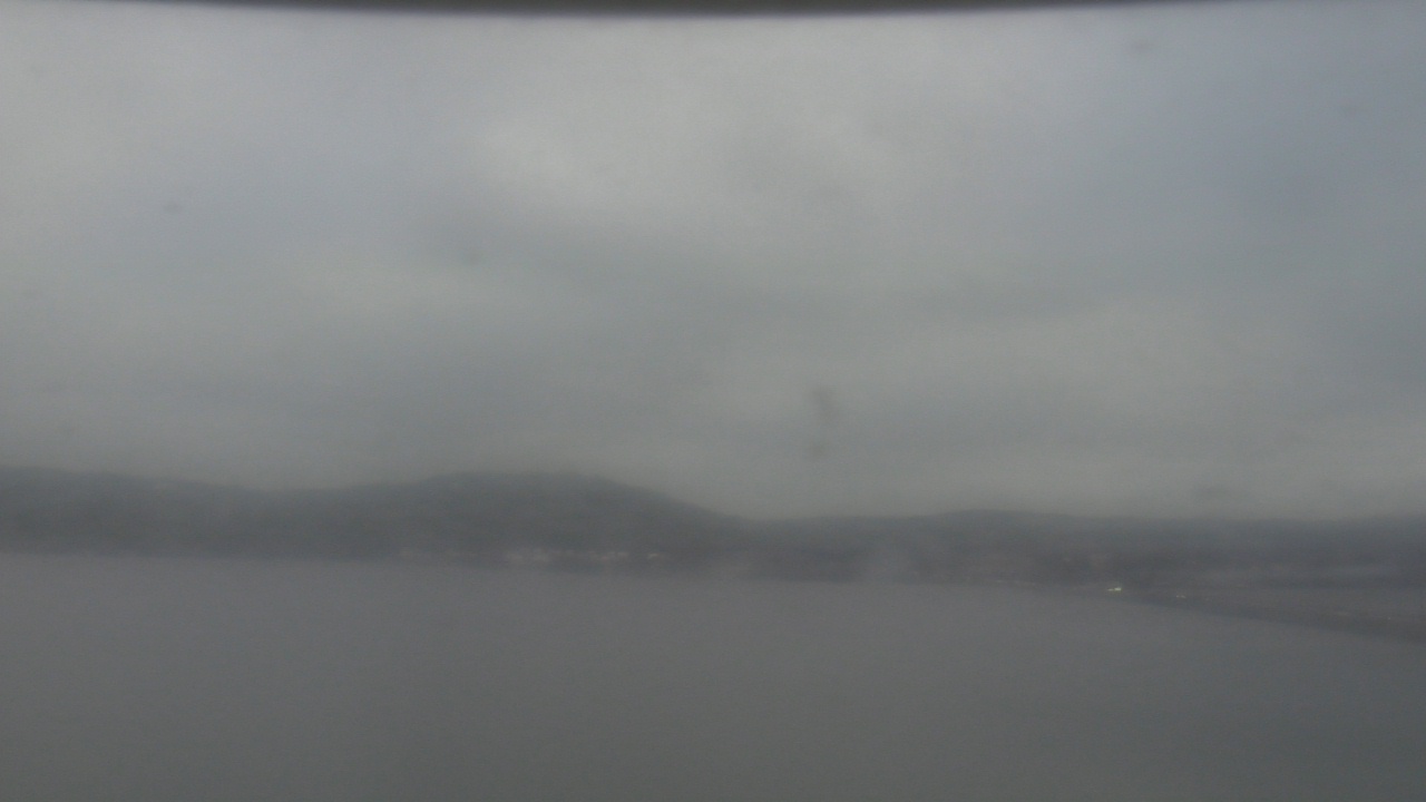Thumbnail for current weather camera view from Wyndham Garden Lake Guntersville in Guntersville, Alabama
