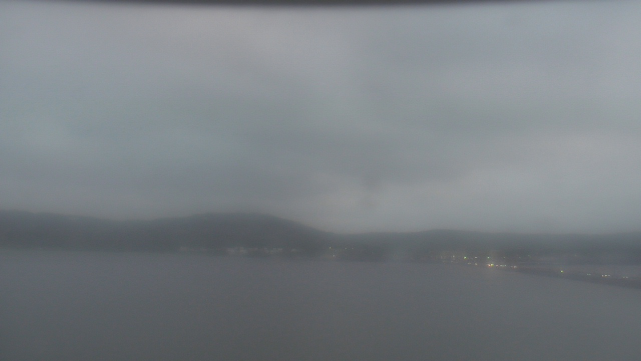 Thumbnail for current weather camera view from Wyndham Garden Lake Guntersville in Guntersville, Alabama