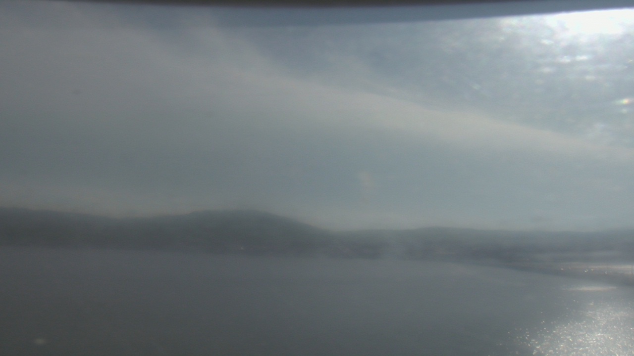 Thumbnail for current weather camera view from Wyndham Garden Lake Guntersville in Guntersville, Alabama