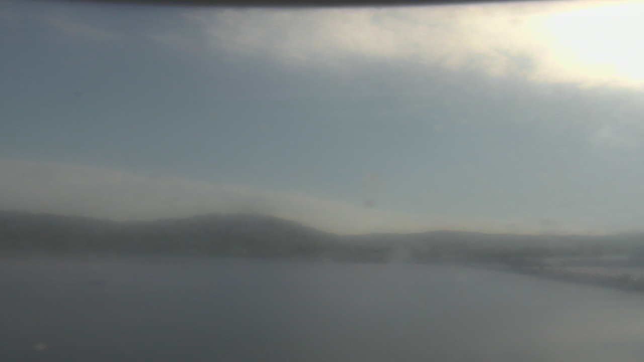 Thumbnail for current weather camera view from Wyndham Garden Lake Guntersville in Guntersville, Alabama