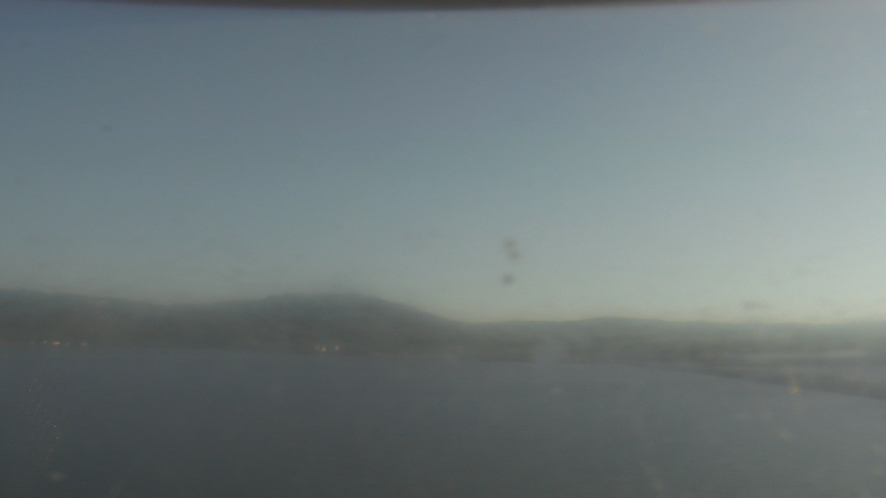 Thumbnail for current weather camera view from Wyndham Garden Lake Guntersville in Guntersville, Alabama