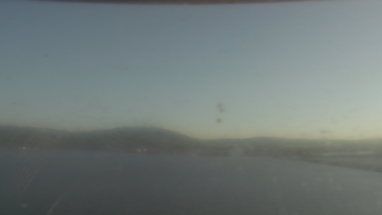 Thumbnail for current weather camera view from Wyndham Garden Lake Guntersville in Guntersville, Alabama