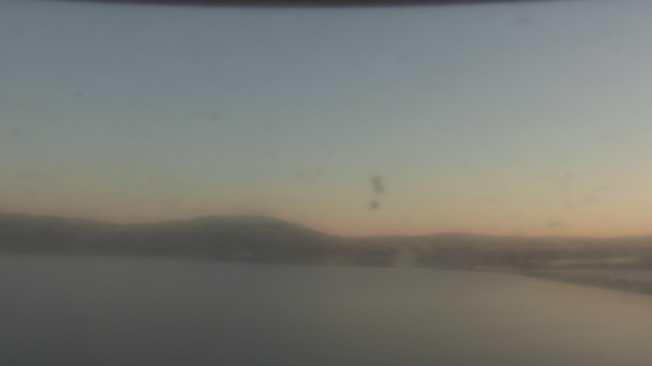 Thumbnail for current weather camera view from Wyndham Garden Lake Guntersville in Guntersville, Alabama