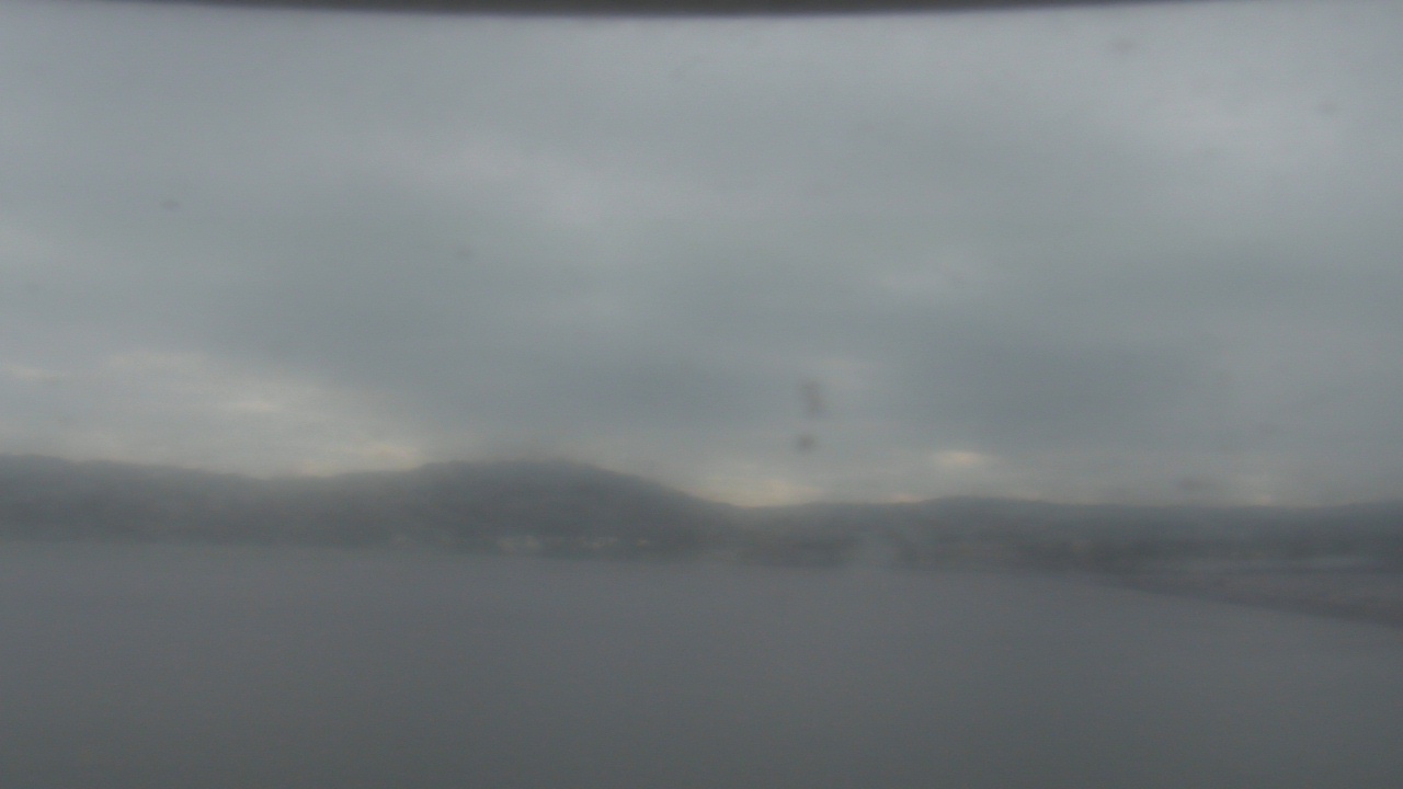 Thumbnail for current weather camera view from Wyndham Garden Lake Guntersville in Guntersville, Alabama