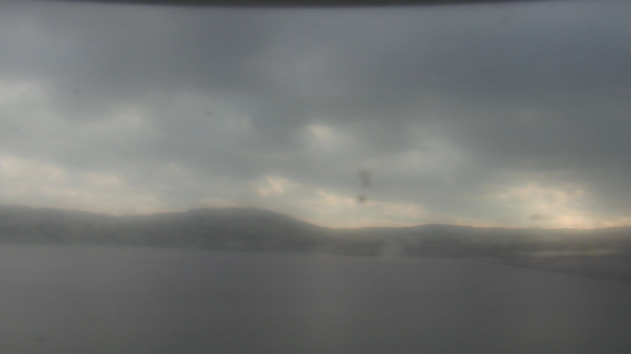 Thumbnail for current weather camera view from Wyndham Garden Lake Guntersville in Guntersville, Alabama