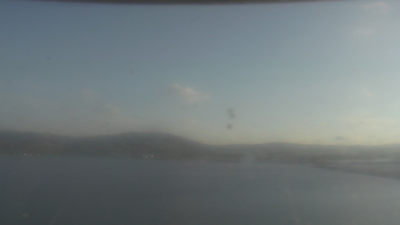 Thumbnail for current weather camera view from Wyndham Garden Lake Guntersville in Guntersville, Alabama