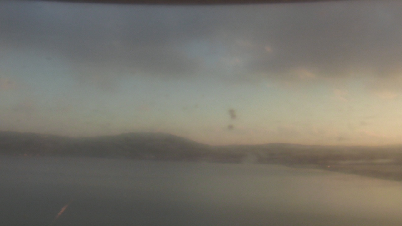 Thumbnail for current weather camera view from Wyndham Garden Lake Guntersville in Guntersville, Alabama