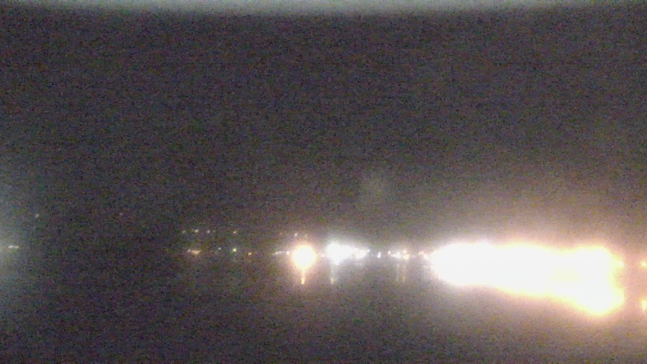Thumbnail for current weather camera view from Wyndham Garden Lake Guntersville in Guntersville, Alabama