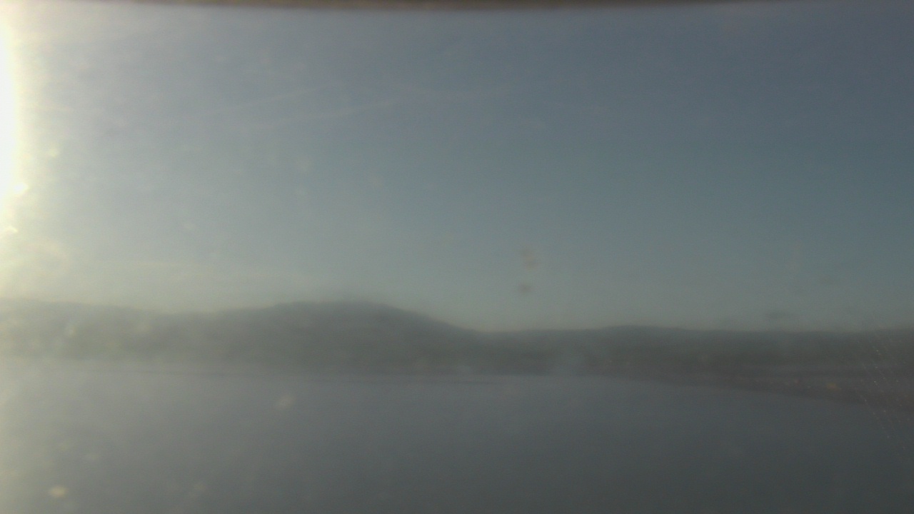 Thumbnail for current weather camera view from Wyndham Garden Lake Guntersville in Guntersville, Alabama