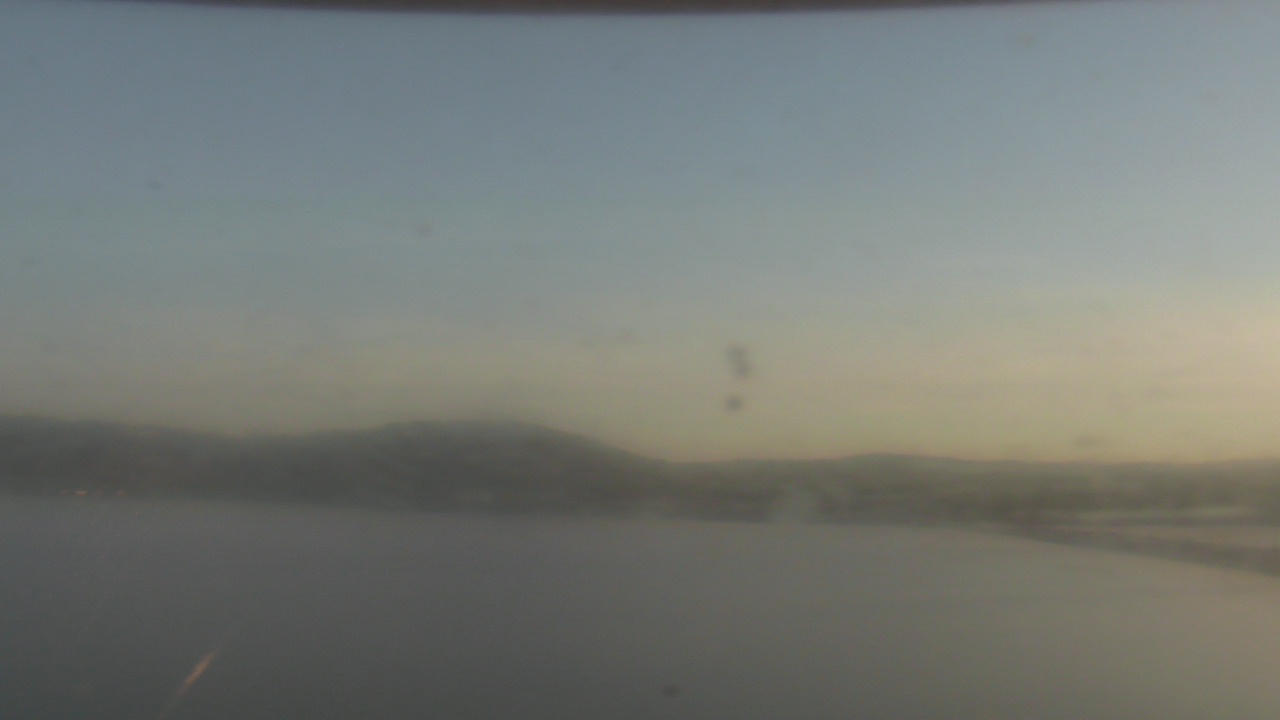 Thumbnail for current weather camera view from Wyndham Garden Lake Guntersville in Guntersville, Alabama