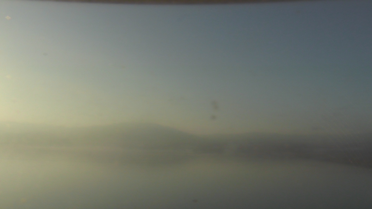 Thumbnail for current weather camera view from Wyndham Garden Lake Guntersville in Guntersville, Alabama