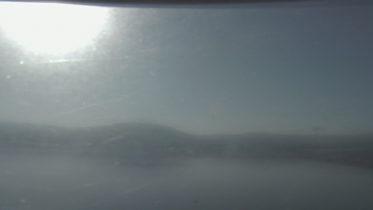 Thumbnail for current weather camera view from Wyndham Garden Lake Guntersville in Guntersville, Alabama