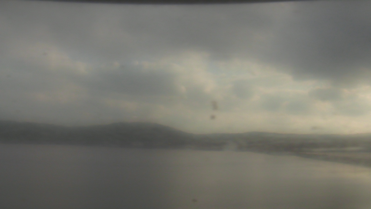 Thumbnail for current weather camera view from Wyndham Garden Lake Guntersville in Guntersville, Alabama
