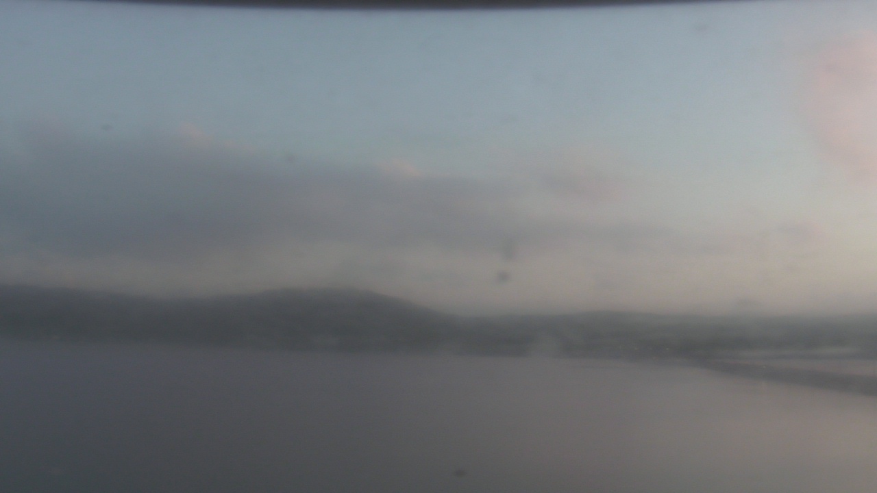 Thumbnail for current weather camera view from Wyndham Garden Lake Guntersville in Guntersville, Alabama
