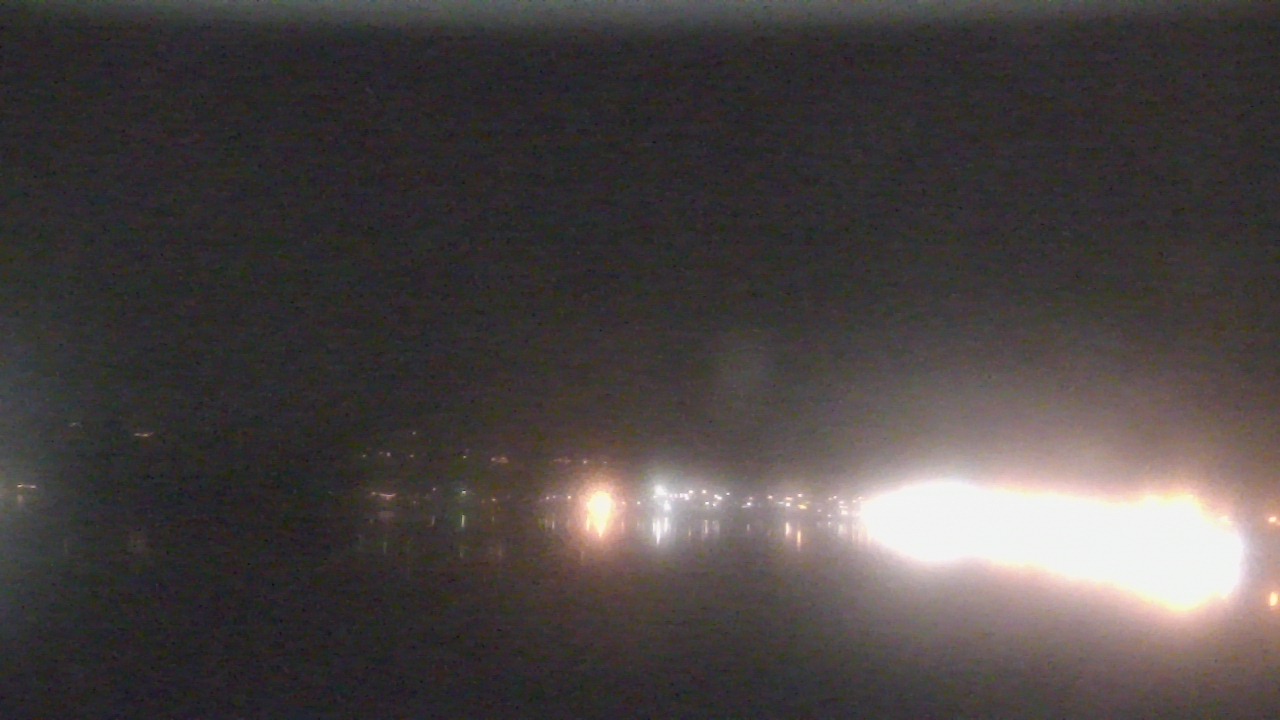 Thumbnail for current weather camera view from Wyndham Garden Lake Guntersville in Guntersville, Alabama