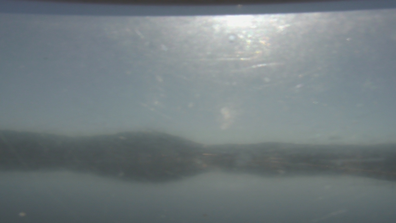Thumbnail for current weather camera view from Wyndham Garden Lake Guntersville in Guntersville, Alabama
