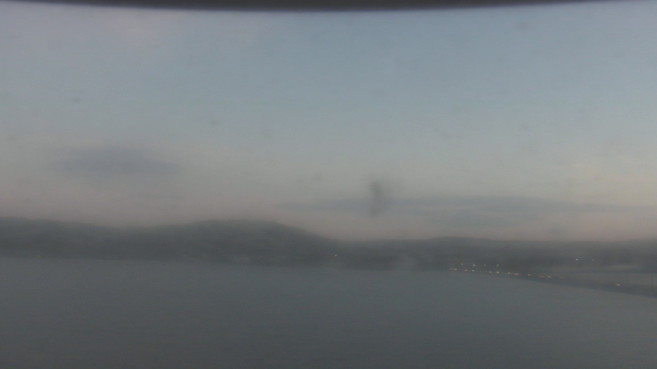 Thumbnail for current weather camera view from Wyndham Garden Lake Guntersville in Guntersville, Alabama