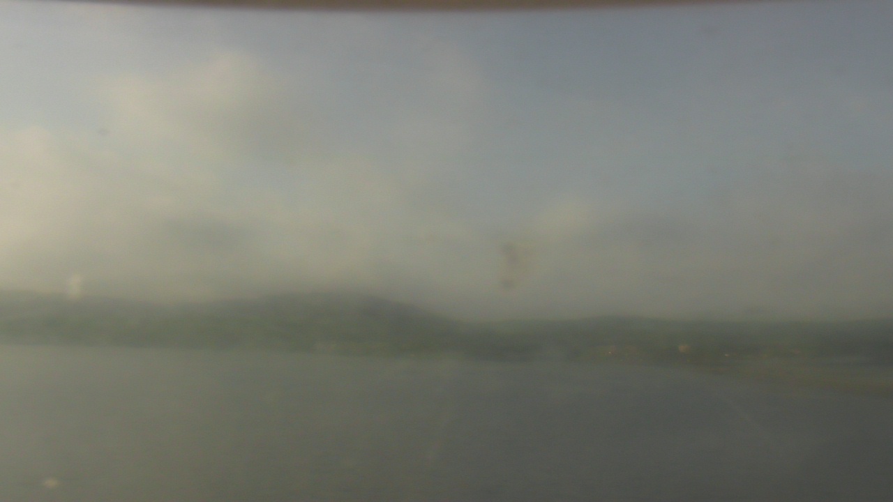 Thumbnail for current weather camera view from Wyndham Garden Lake Guntersville in Guntersville, Alabama