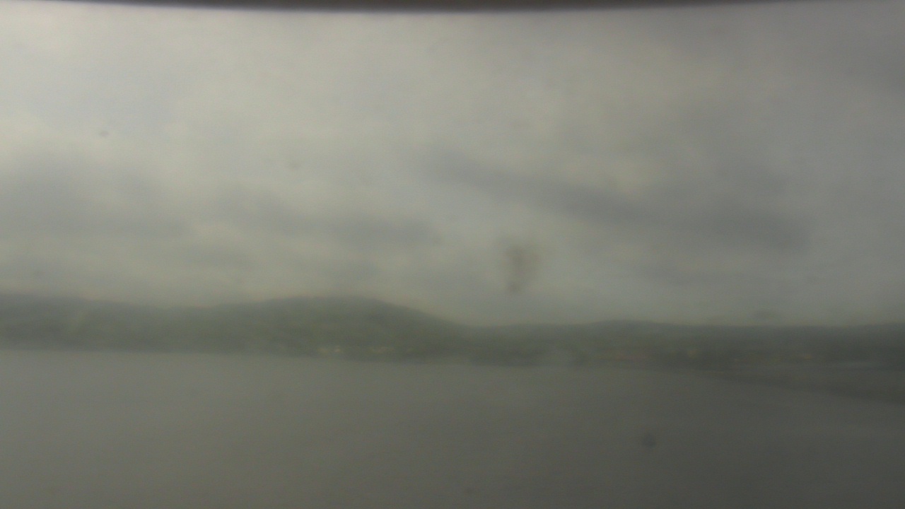 Thumbnail for current weather camera view from Wyndham Garden Lake Guntersville in Guntersville, Alabama