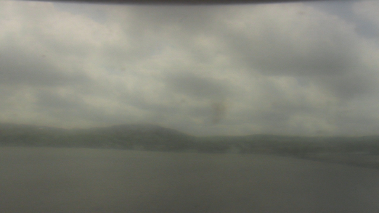 Thumbnail for current weather camera view from Wyndham Garden Lake Guntersville in Guntersville, Alabama