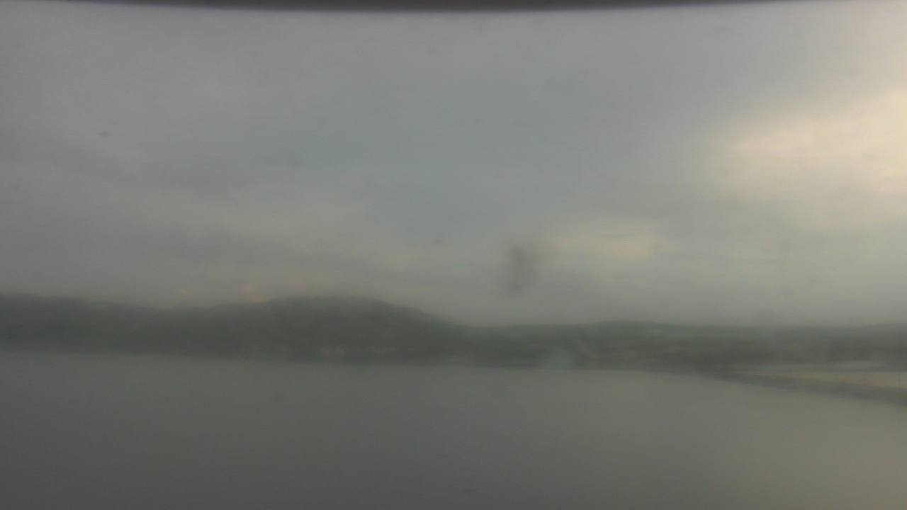 Thumbnail for current weather camera view from Wyndham Garden Lake Guntersville in Guntersville, Alabama