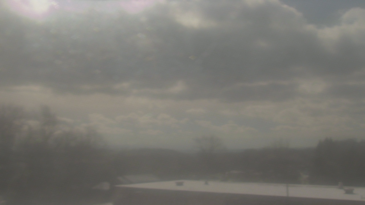 Thumbnail for current weather camera view from Mountain View Elem School in Unity Township, Pennsylvania