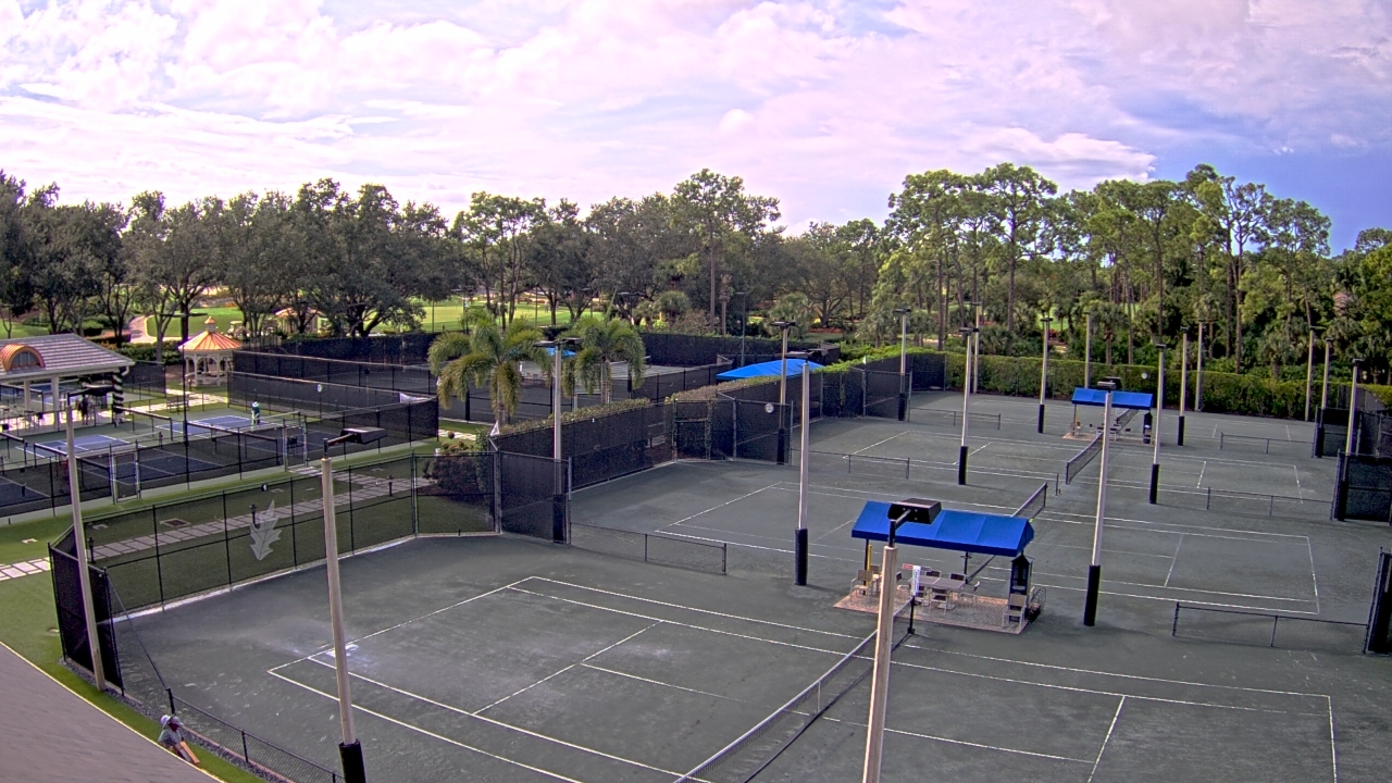 Thumbnail for current weather camera view from Grey Oaks Country Club in Naples, Florida