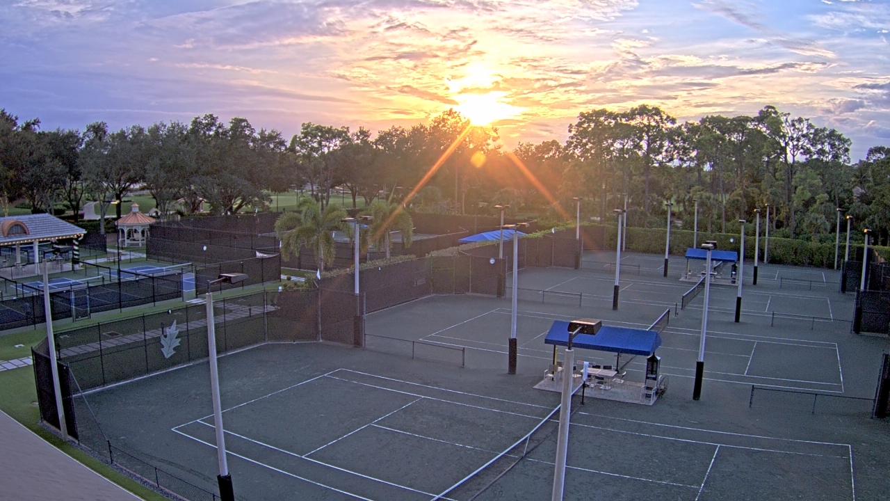 Thumbnail for current weather camera view from Grey Oaks Country Club in Naples, Florida