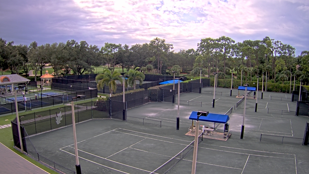 Thumbnail for current weather camera view from Grey Oaks Country Club in Naples, Florida