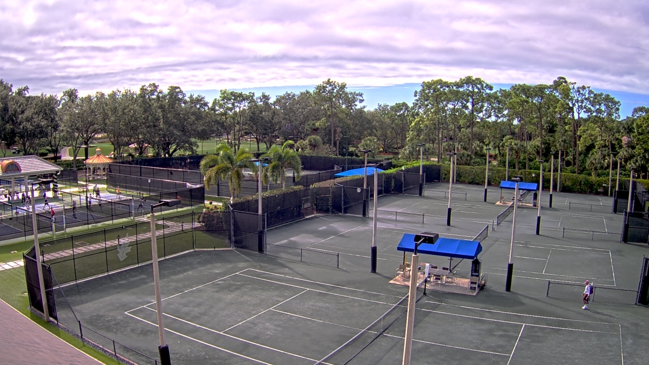 Thumbnail for current weather camera view from Grey Oaks Country Club in Naples, Florida
